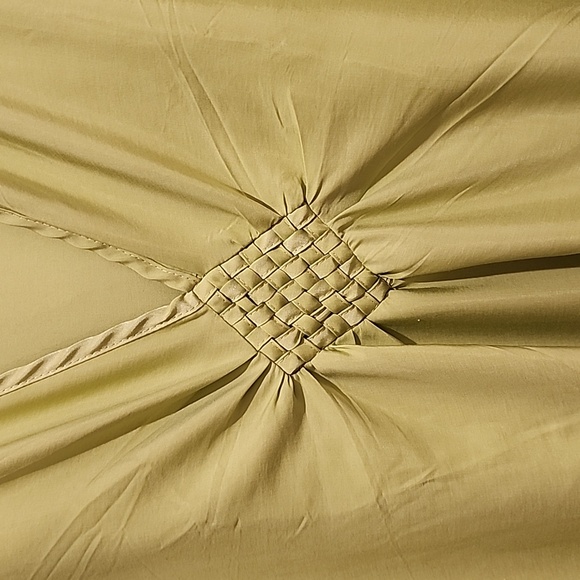 NEW silky green kaftan - Picture 2 of 5